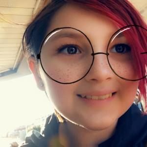 Meet your Posher, Salisha